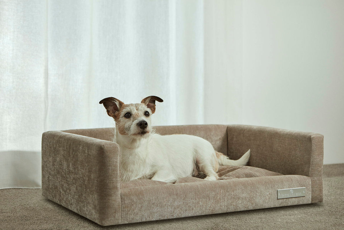 Hunnebo Dog Bed Small DG Azuara Ecru
